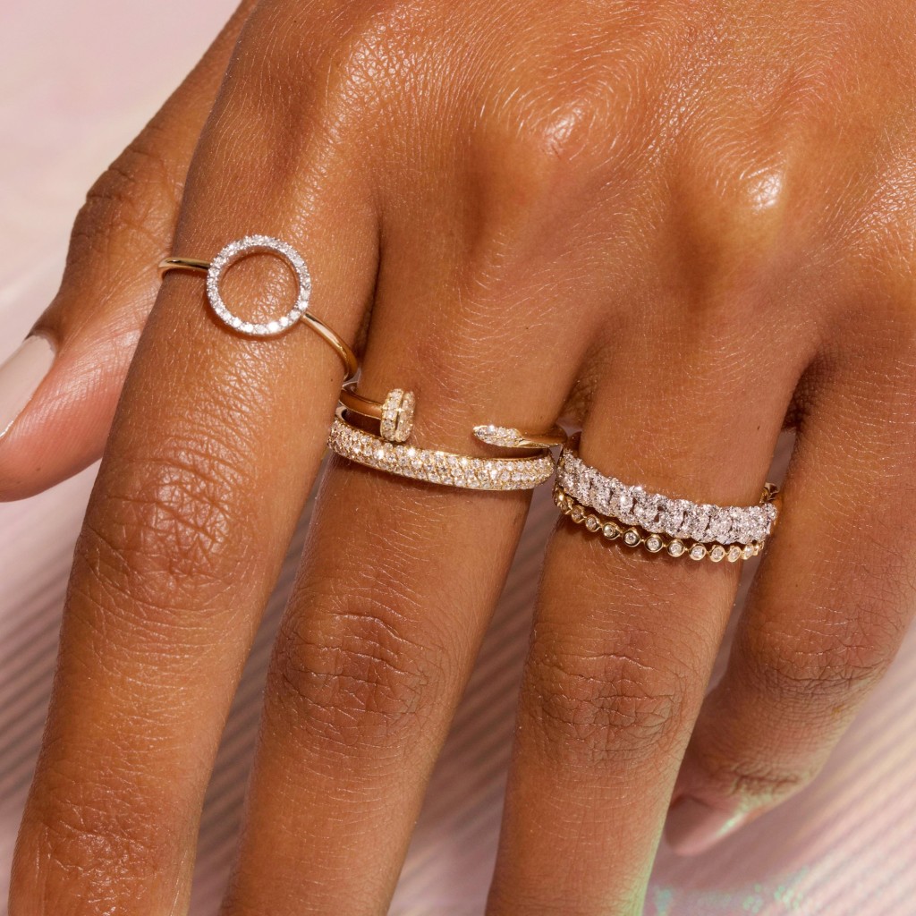 anello personalizzato con diamante